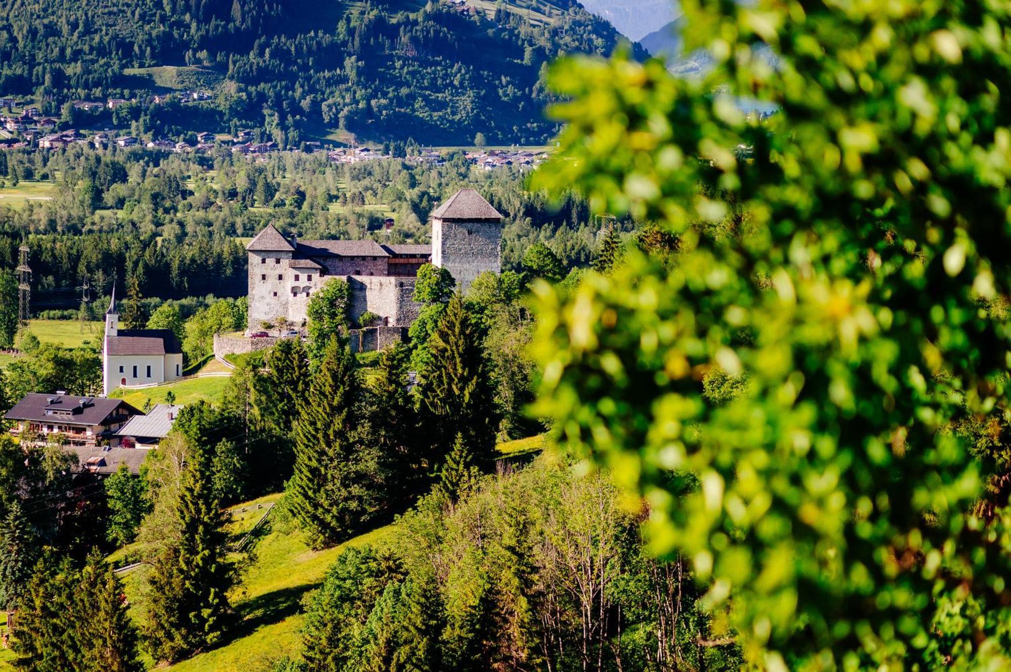 Panorama Hotel Guggenbichl - Inkl Sommerkarte, Einmaliger Eintritt Ins Tauern Spa & Bester Ausblick Ueber Kaprun Bagian luar foto