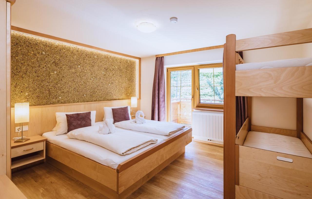 Panorama Hotel Guggenbichl - Inkl Sommerkarte, Einmaliger Eintritt Ins Tauern Spa & Bester Ausblick Ueber Kaprun Bagian luar foto