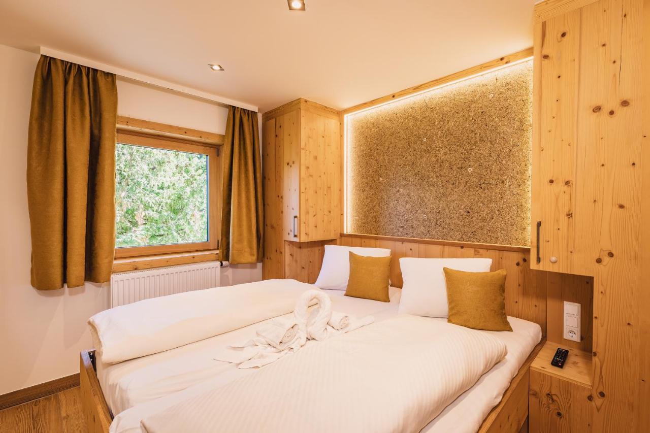 Panorama Hotel Guggenbichl - Inkl Sommerkarte, Einmaliger Eintritt Ins Tauern Spa & Bester Ausblick Ueber Kaprun Bagian luar foto
